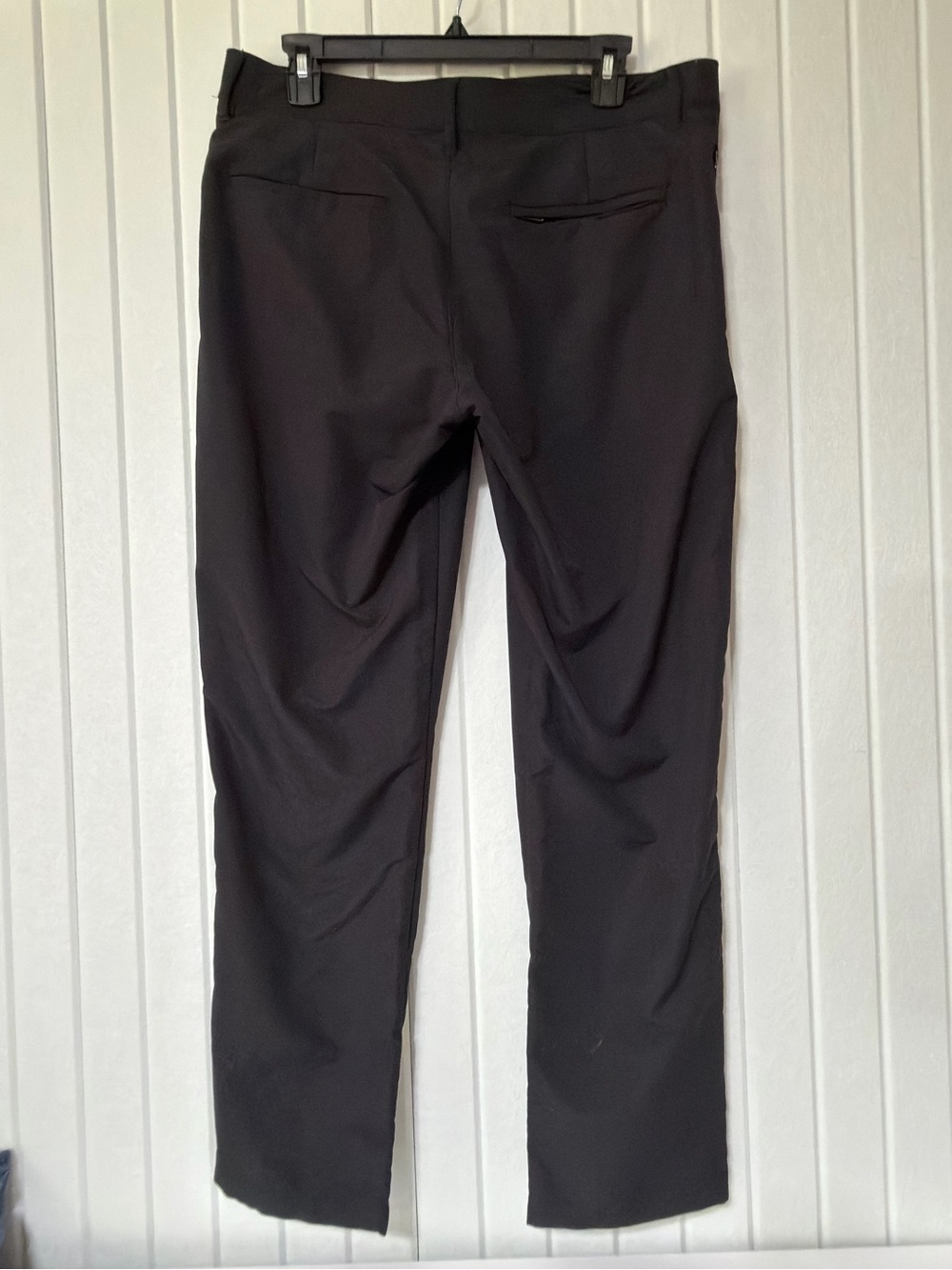 Banana Republic Men's Black Golf Pants - Picture 2 of 5